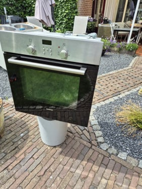 Oven