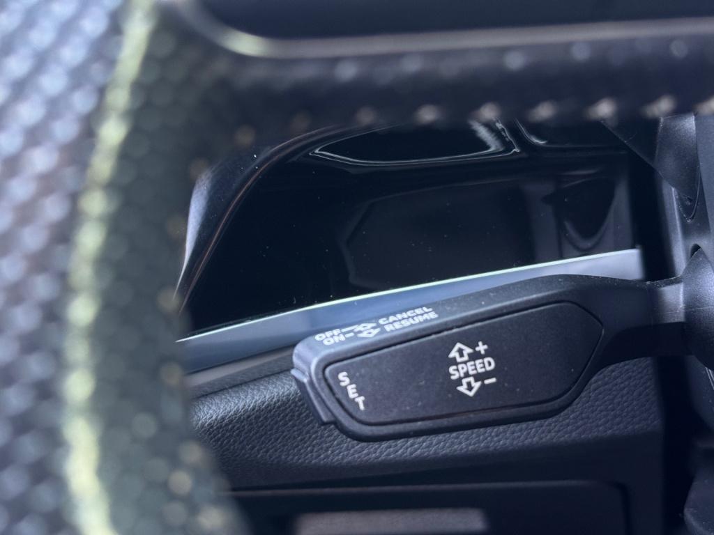 Audi Q3 sportback 35 tfsi s-line 3x * matrix led * black pack * stoelverwar