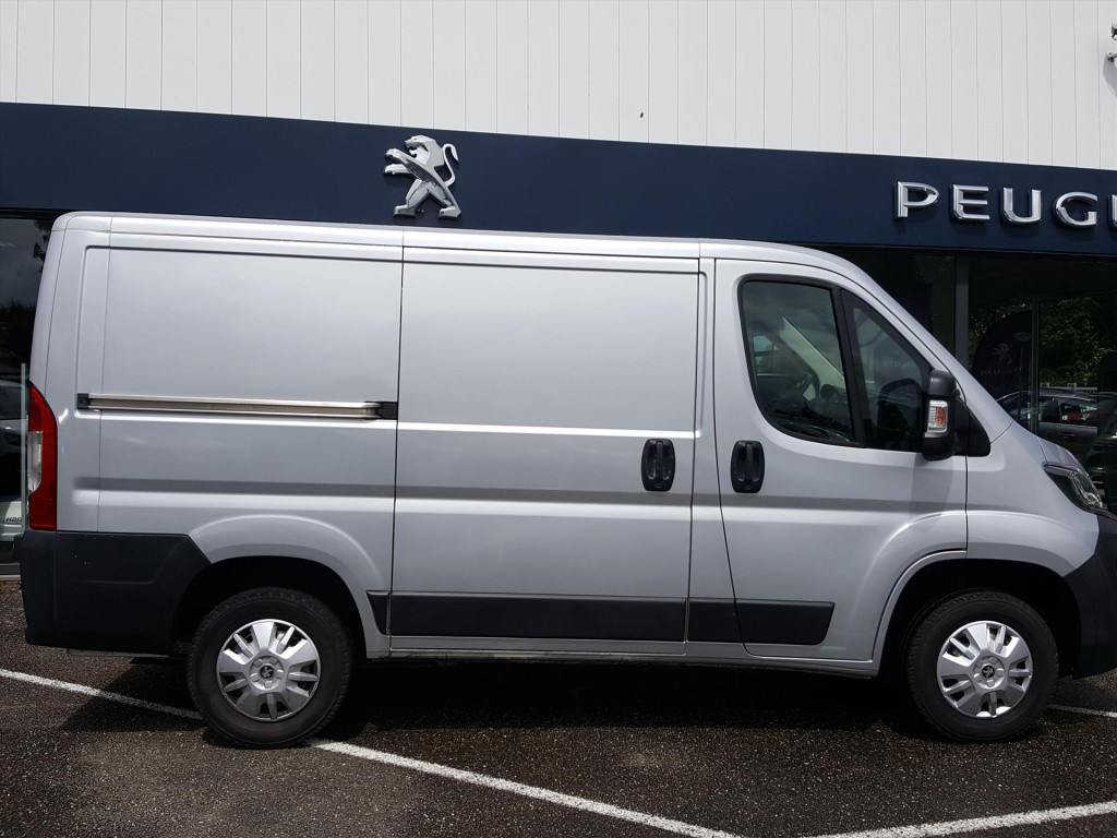 Peugeot Boxer gb 330 l1h1 bluehdi 130pk premium pack navigatie | airco | cr