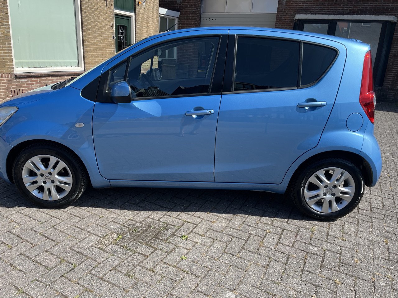 Opel Agila 1200 Edition