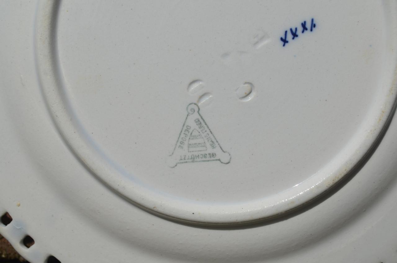 5 Identieke porseleinen gebaksbordjes