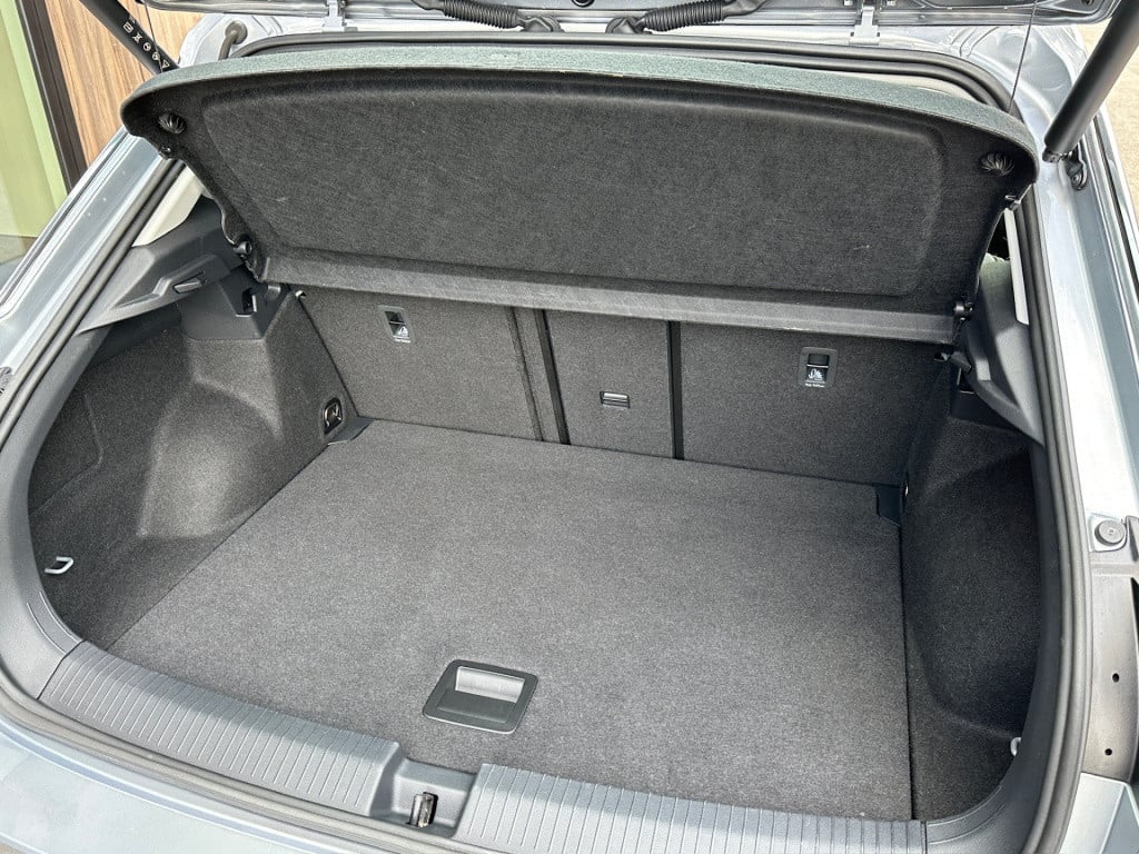 Volkswagen T-roc 1.5 tsi 150pk dsg style | dode hoek | camera | keyless | e