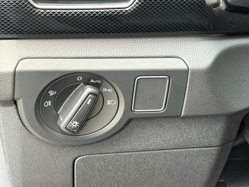 Volkswagen T-cross 1.5 tsi 150pk dsg-7 r-line|black style| dodehoek| navi|t