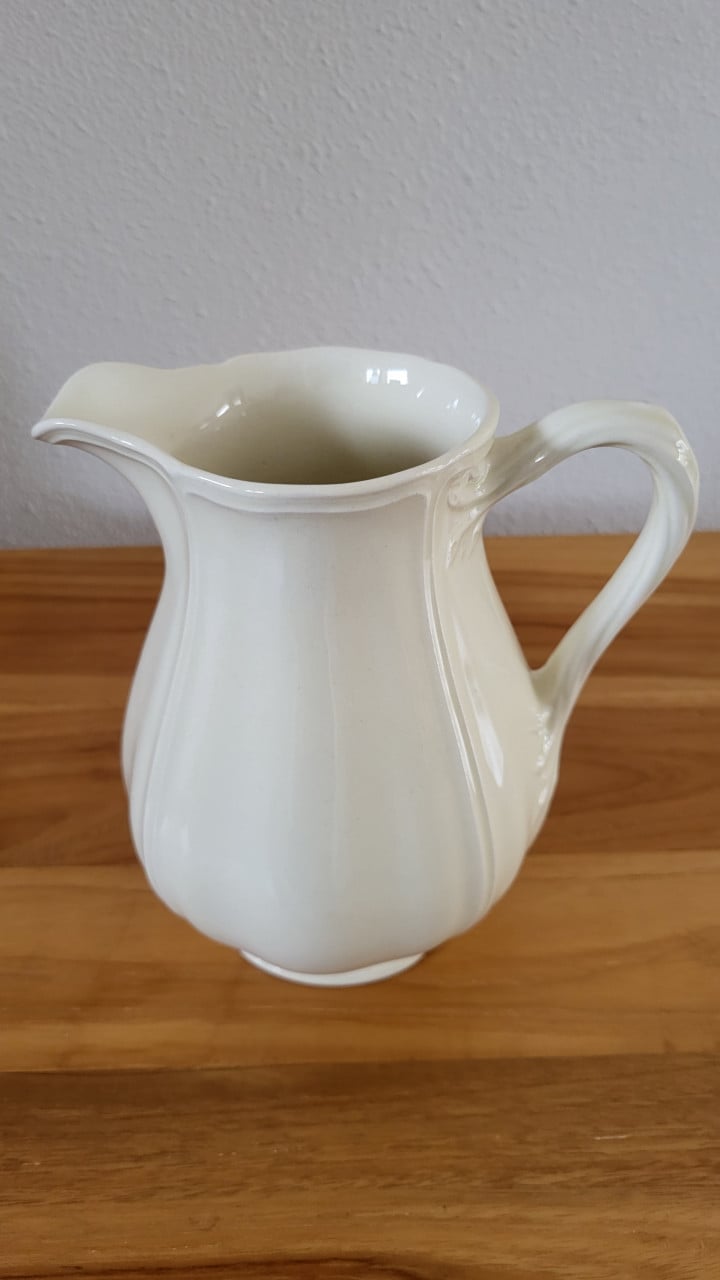 Wedgwood Queens Shape water / sap kan, h 17 cm