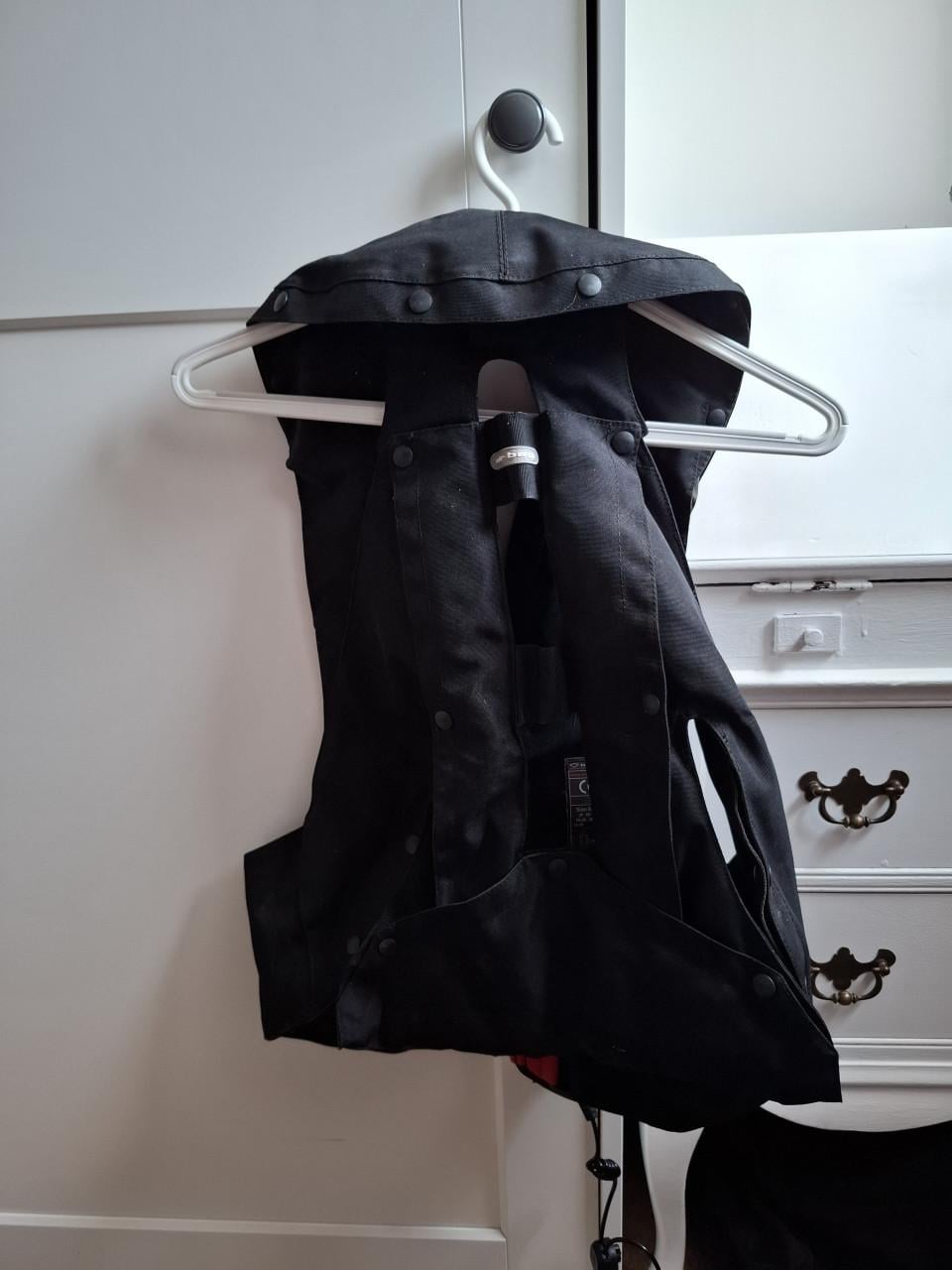 Hit-air airvest zwart maat S