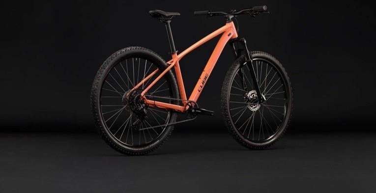 Cube Fiets bijna nieuwe Oranje