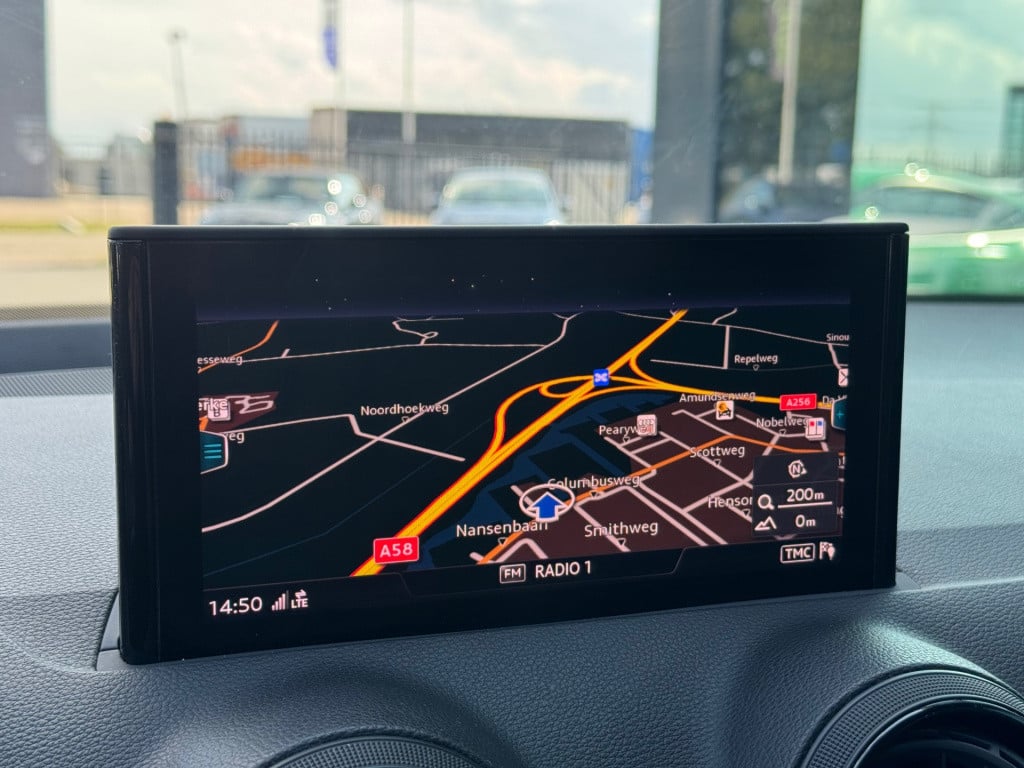 Audi Q2 30 tfsi sport * virtual cockpit * stoelverwarming * trekhaak