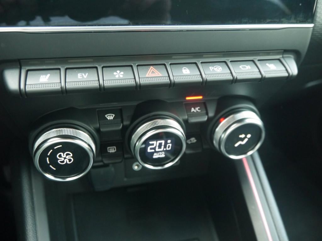 Mitsubishi Colt 1.6 hev instyle|trekhaak|rijklaar