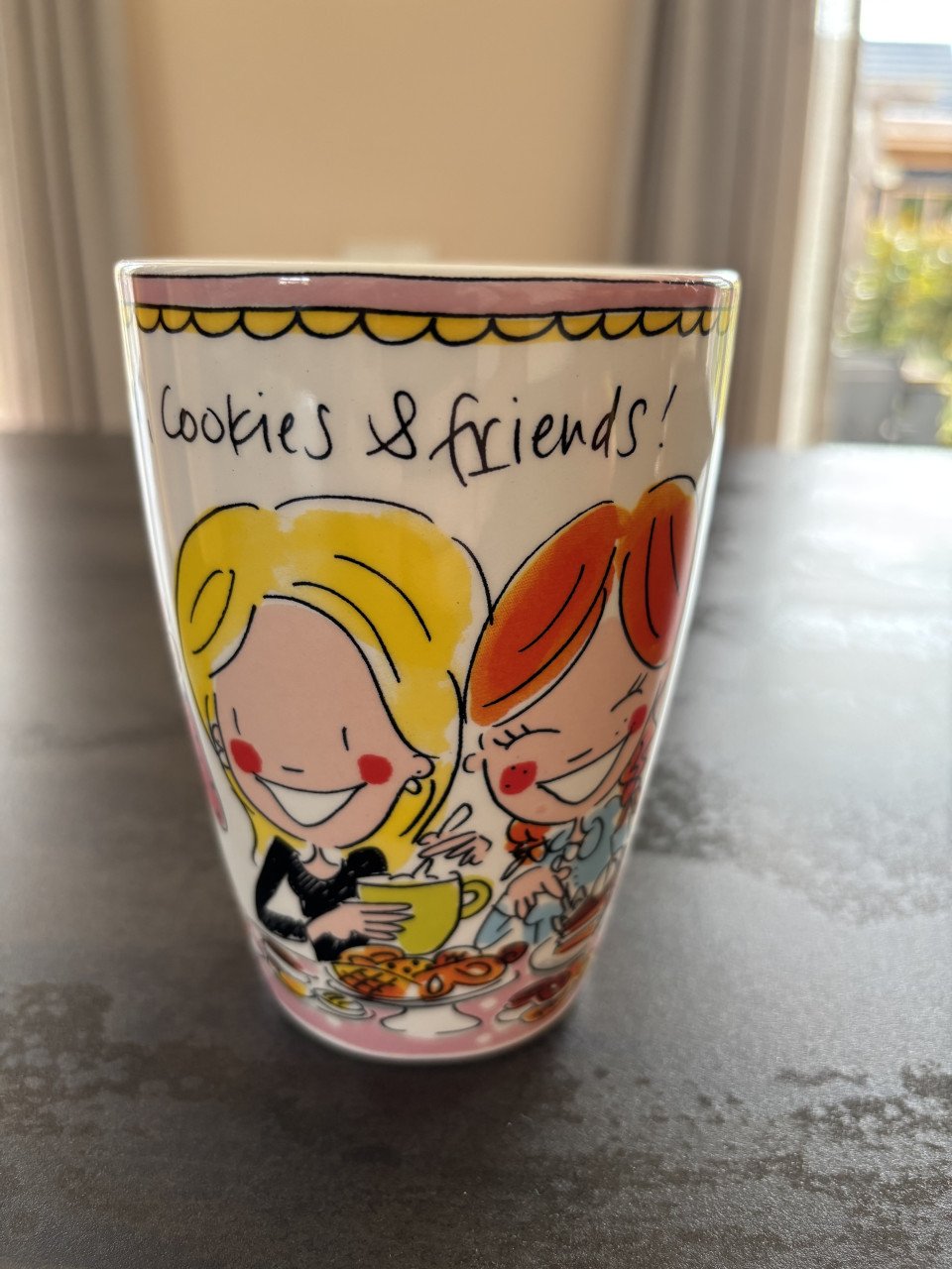 Blond mok “bla bla bla”