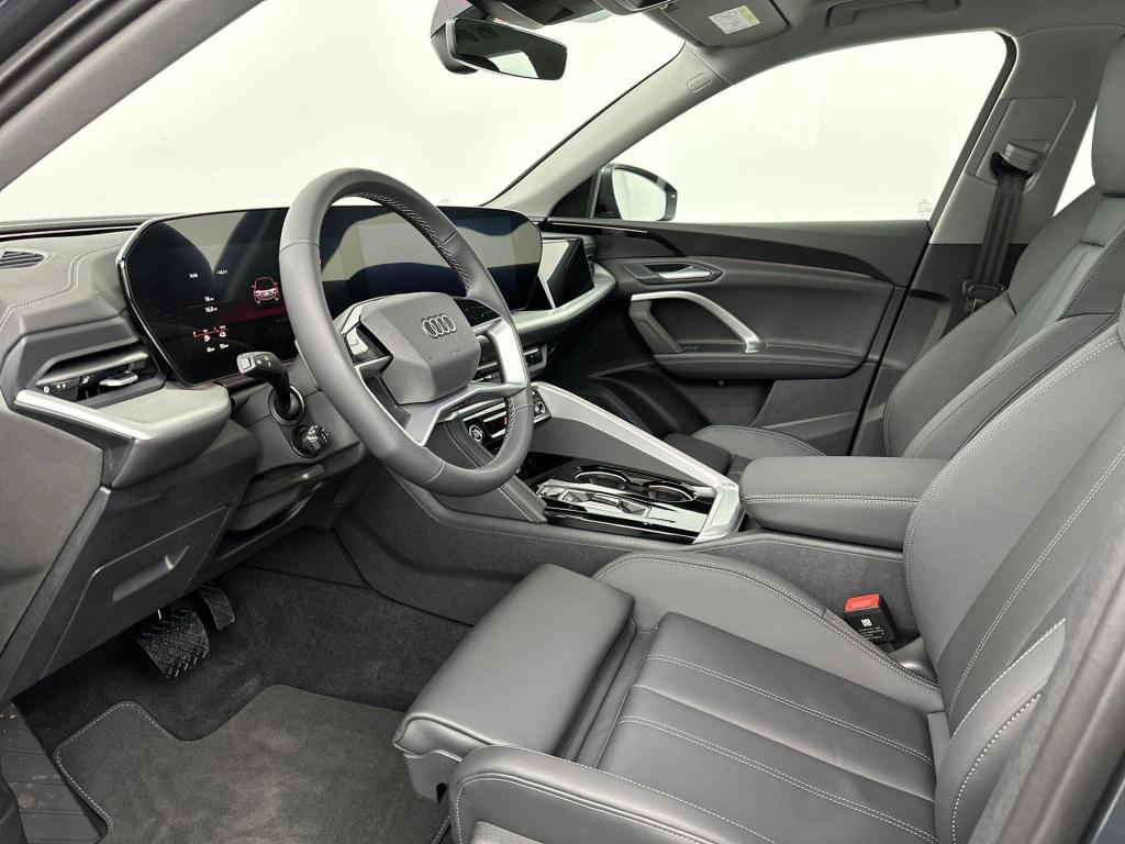 Audi Q5 advanced edition e-hybrid 220 kw / 299 pk suv 7 ve