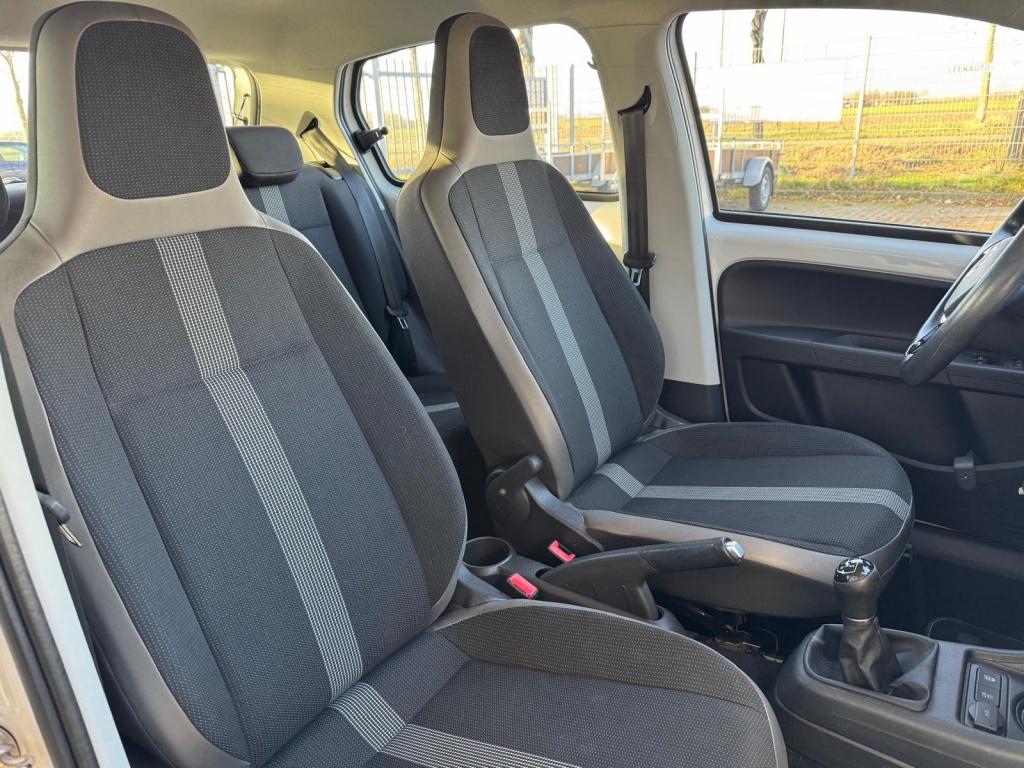 Volkswagen UP! 1.0 bmt high up!