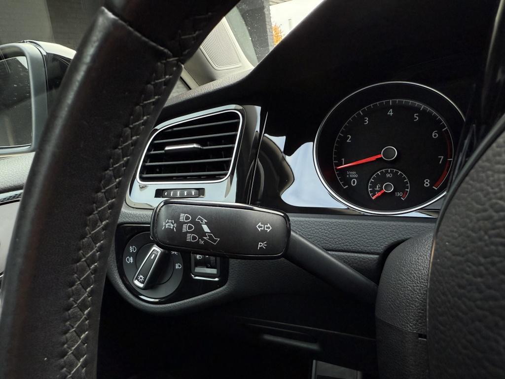 Volkswagen Golf 1.4 tsi highline // goed uitgeruste automaat //