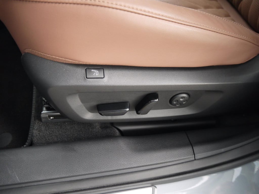 Mitsubishi Outlander 2.4 phev instyle+