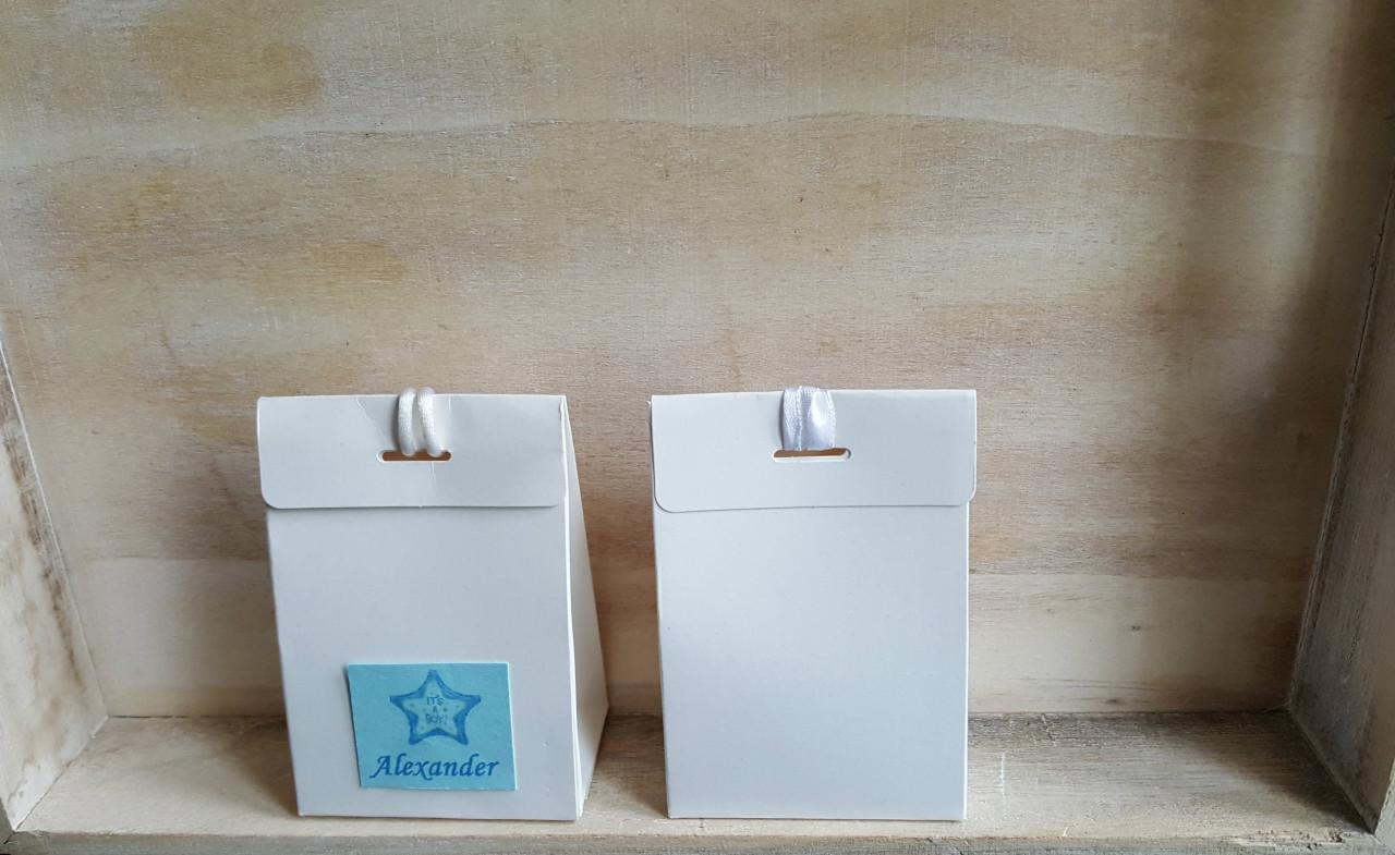 Witte lege doosjes (zonder opdruk)