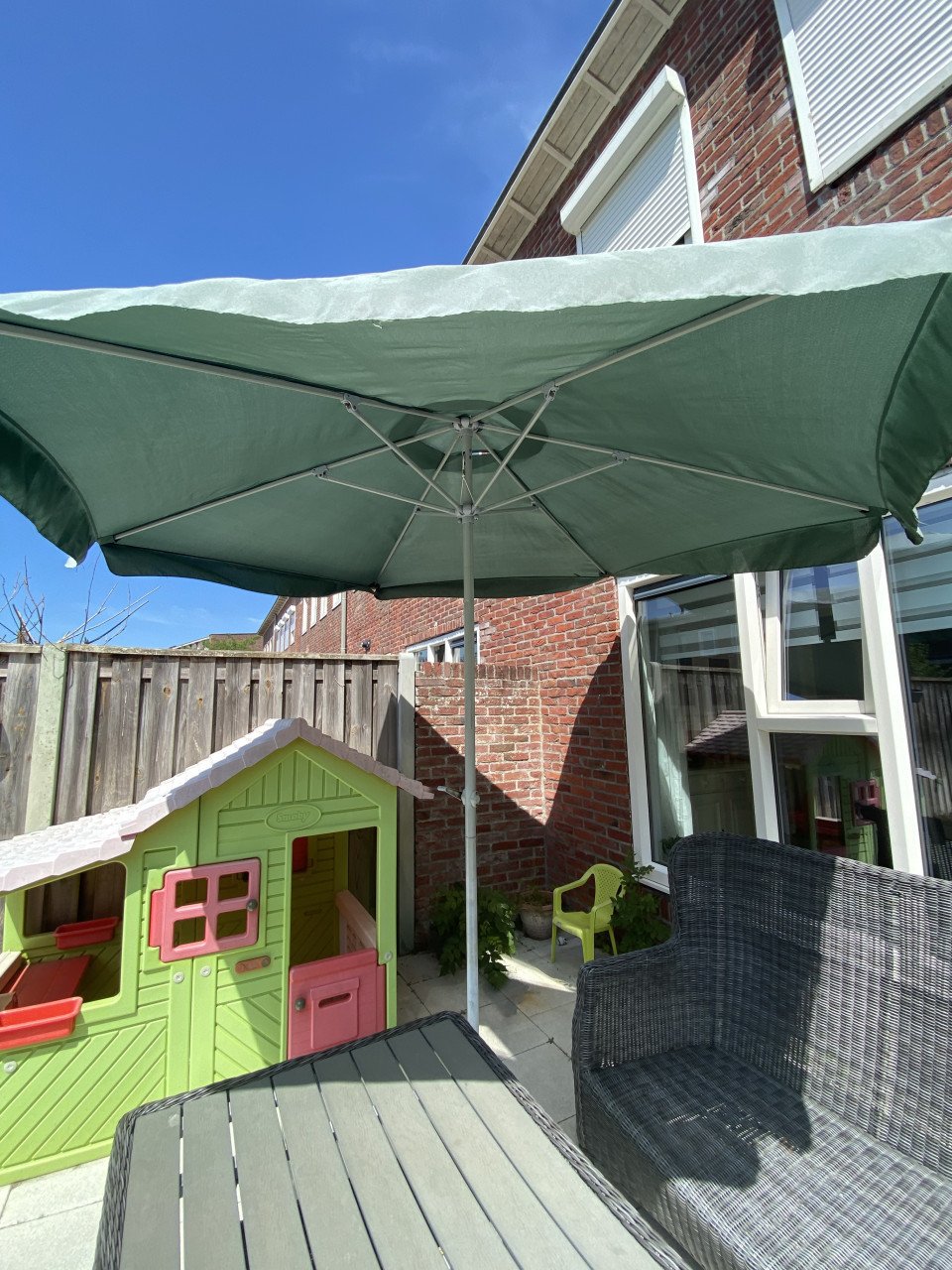 Parasol met voet