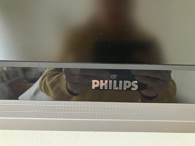 Philips tv met chromecast en ophangbeugel