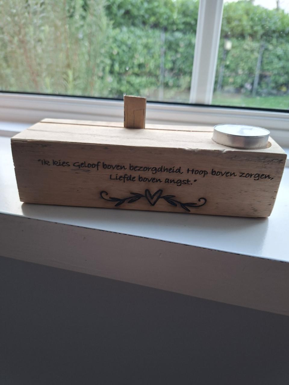 Opruiming potten vazen decoratie