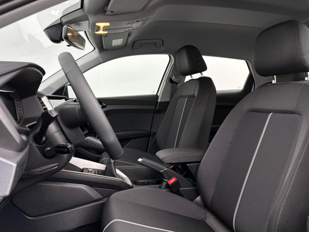 Audi A1 Sportback advanced edition 25 tfsi 70 kw / 95 pk sportback 5