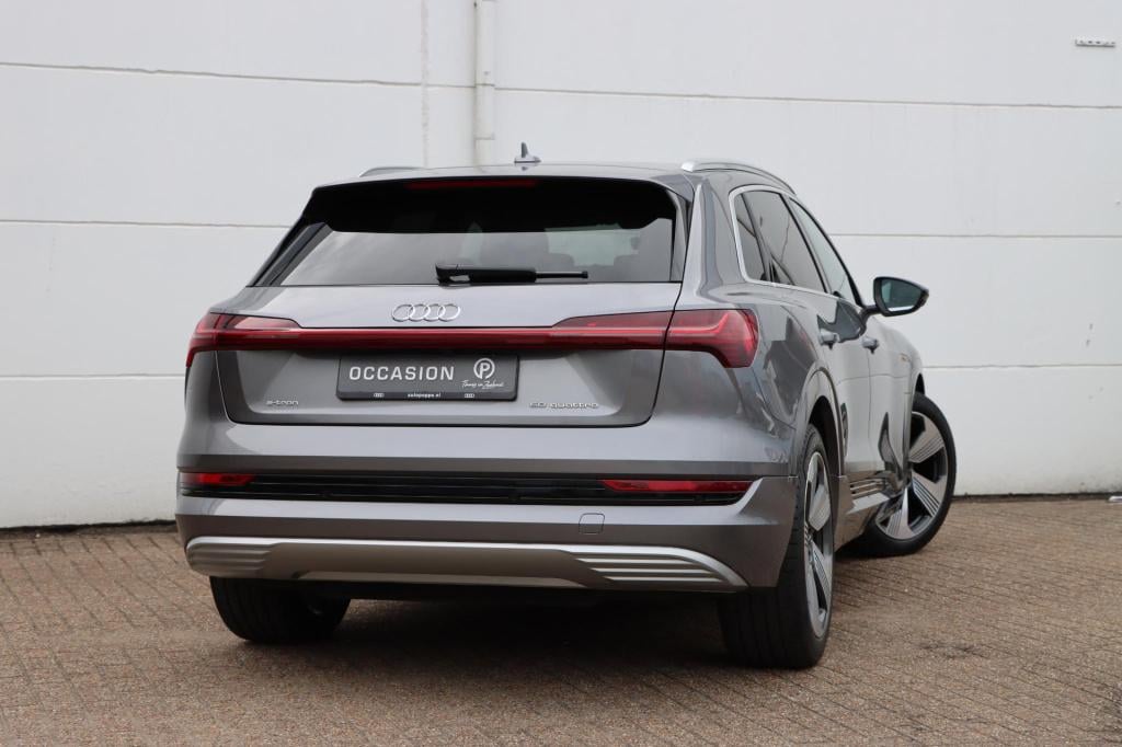 Audi E-tron 50 quattro advanced edition plus 71 kwh | soh 95,1% |