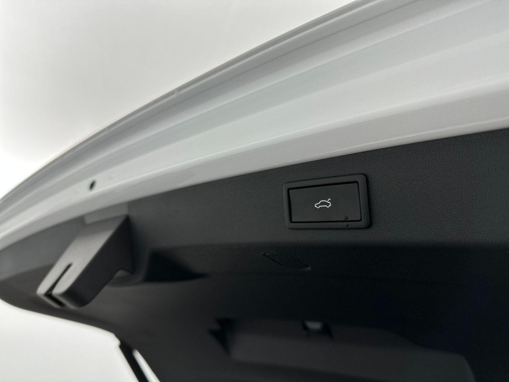 Skoda Kodiaq 1.5 tsi phev sportline business trekhaak - lm 19 inch - 360 ca
