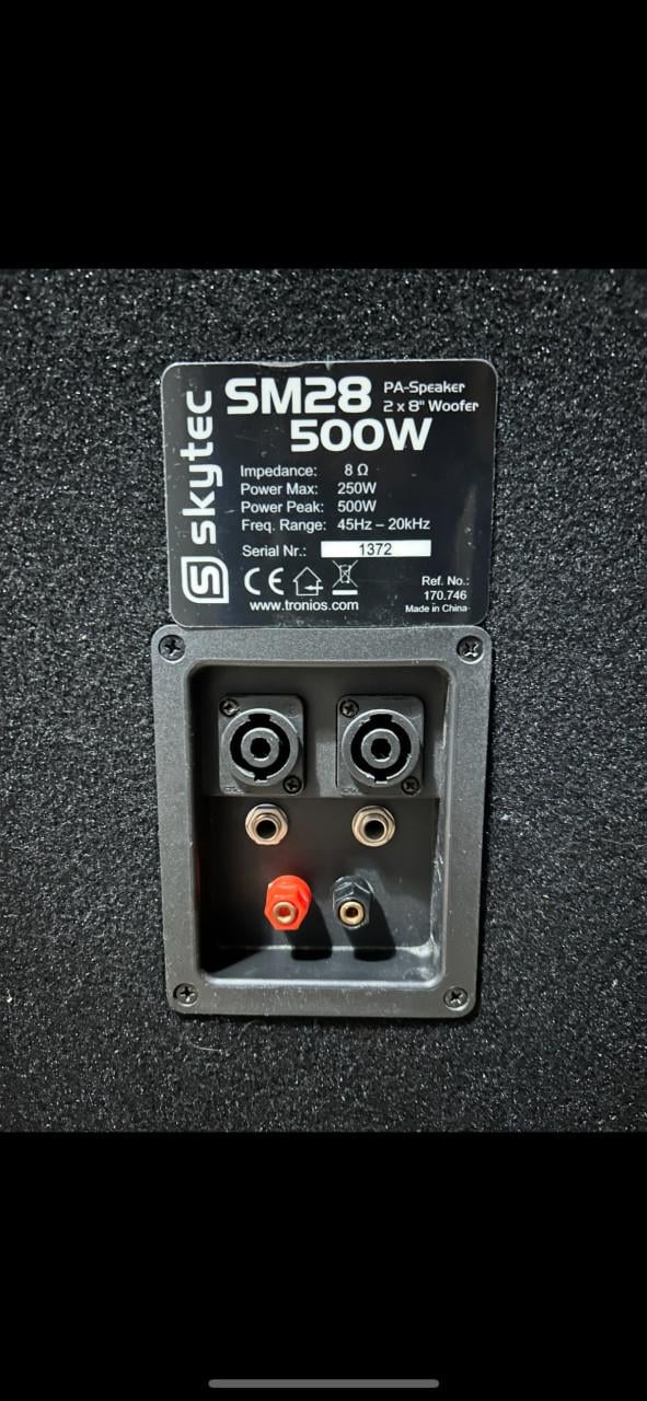 Skytec speakers + versterker