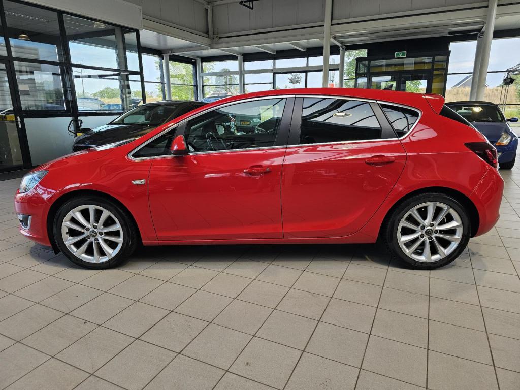 Opel Astra 1.6 turbo cosmo