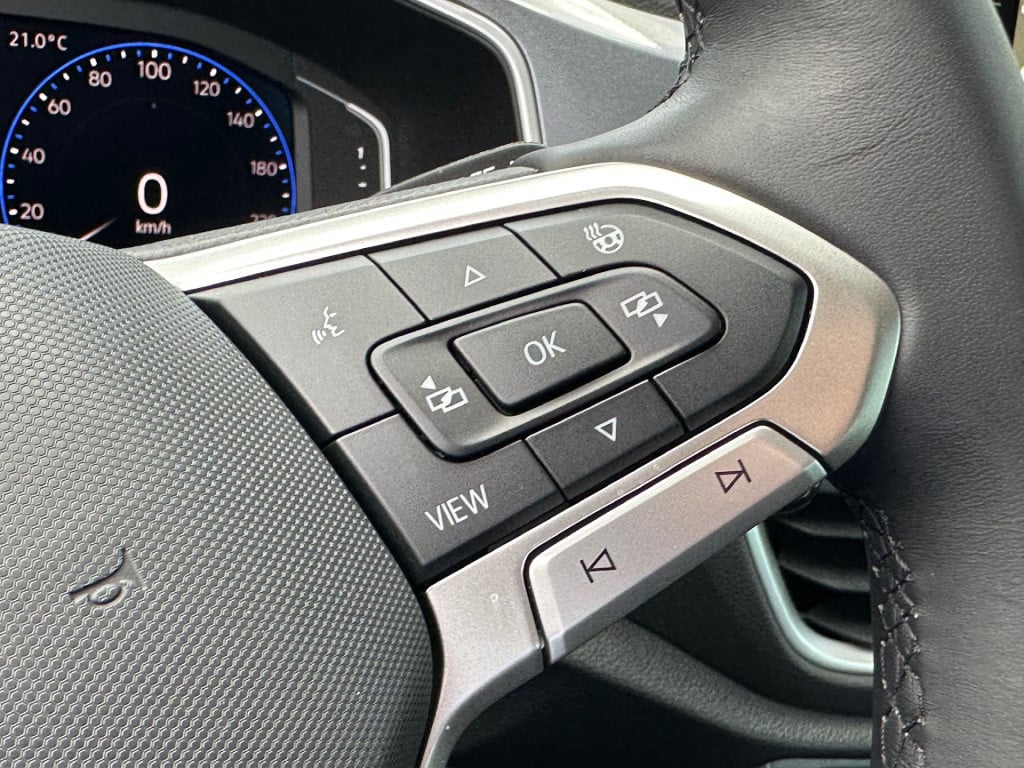 Volkswagen T-roc 1.5 tsi 150pk dsg style carplay | camera | keyless | elek.