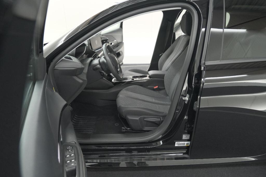 Peugeot 208 puretech 100 allure | apple carplay | parkeersensoren | climate