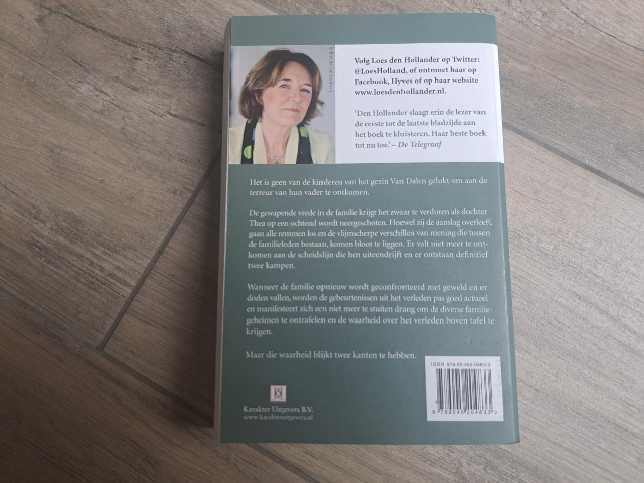 Thriller Broeinest van Loes den Hollander