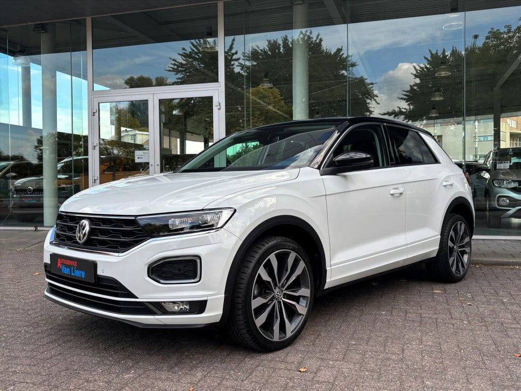 Volkswagen T-roc 1.5 tsi 150pk 7-dsg t-roc sport|trekhaak|carplay|navi|rijk
