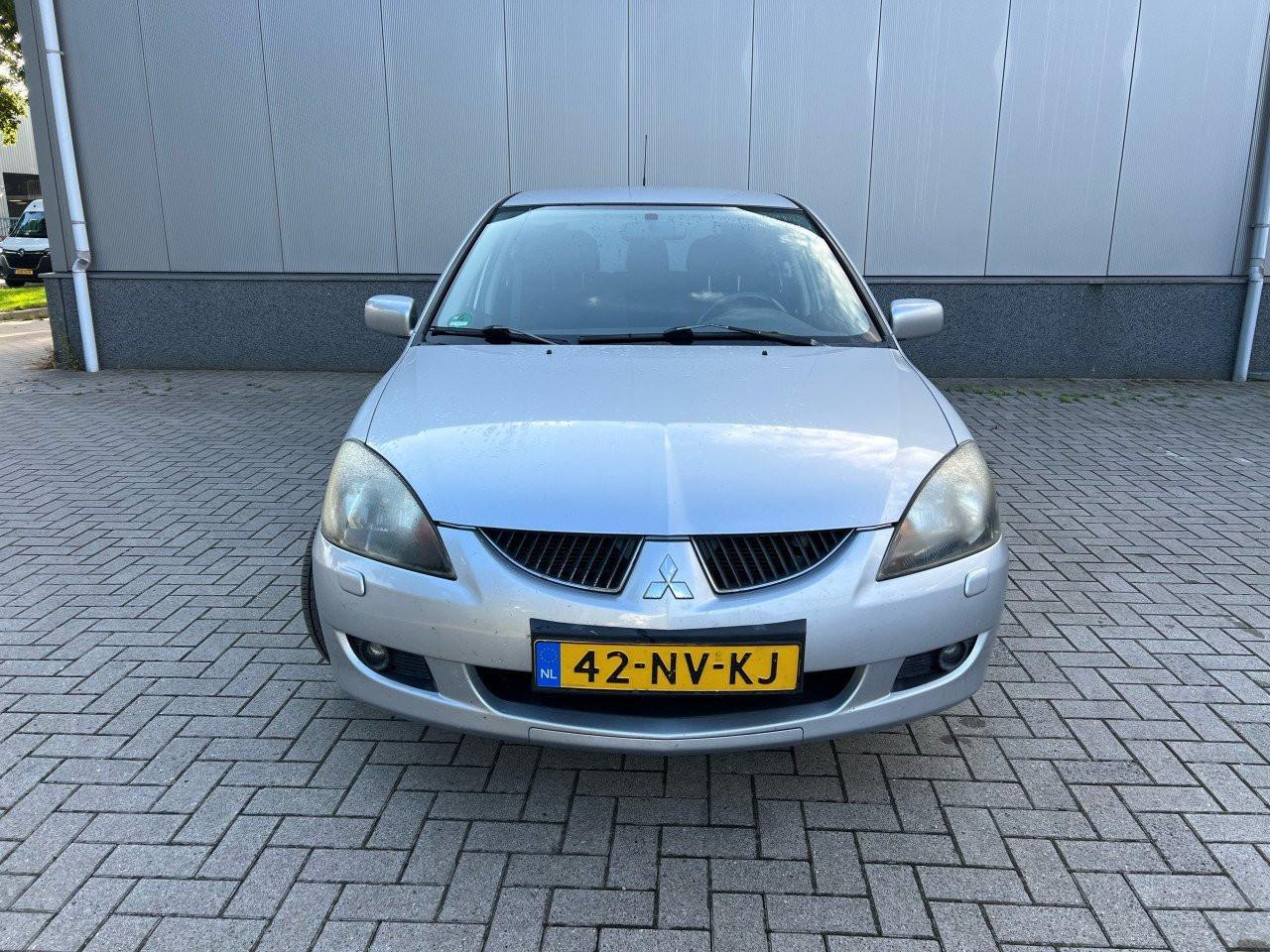 Mitsubishi Lancer Station Wagon 1.6 Sport