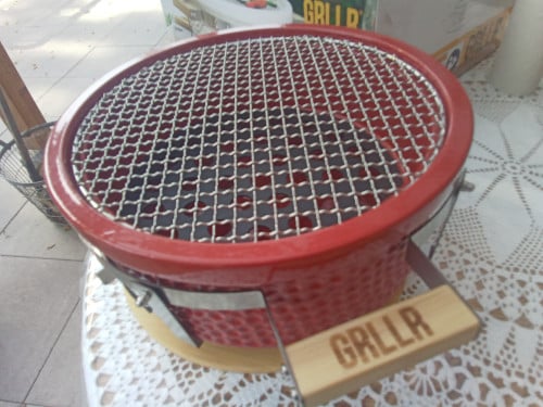 Splinternieuwe tafel barbecue (GRLLR)