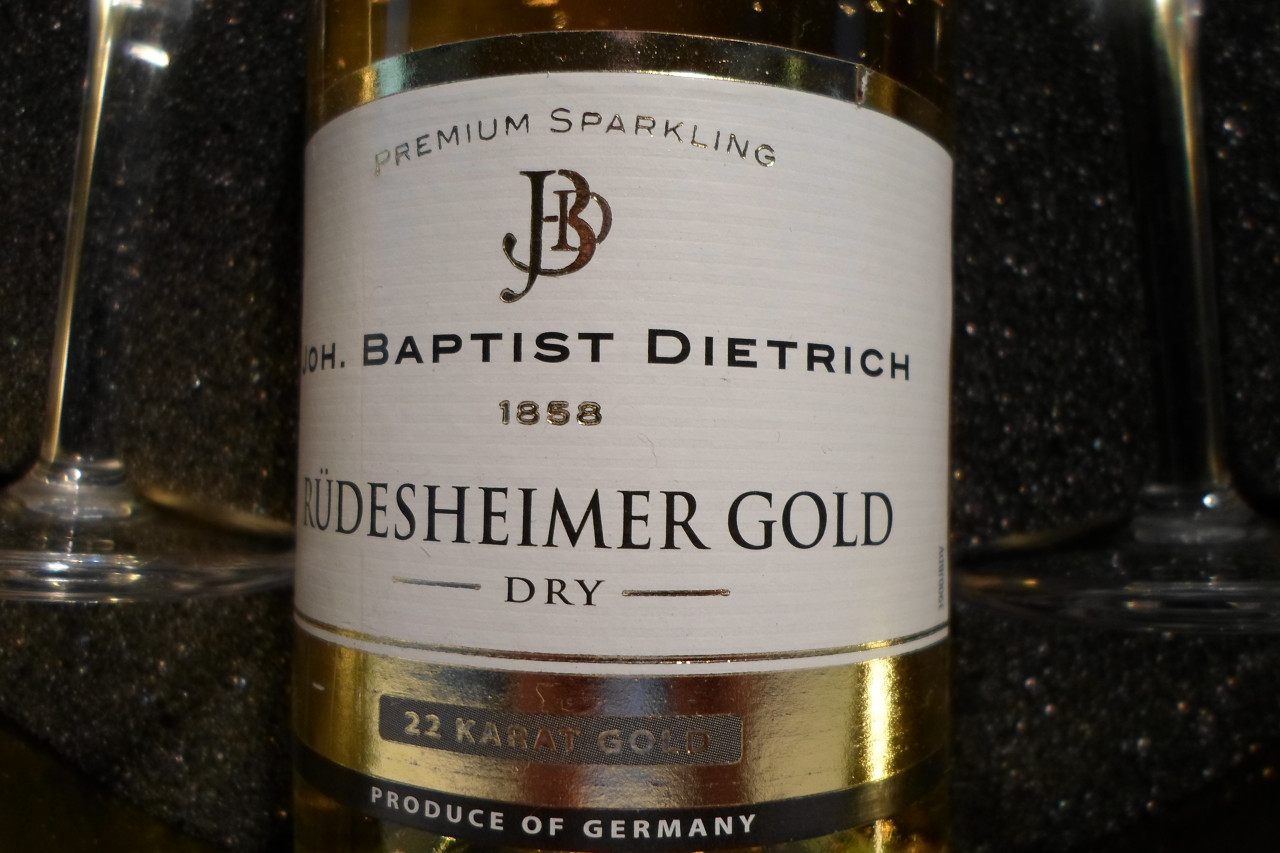 Rudesheimer Gold Dry Joh Babtist Dietrich 22 Karat Gold