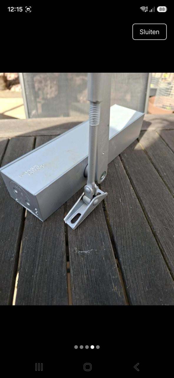 Deurdranger Dorma kaba