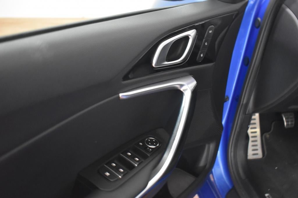 Kia Cee'd 1.4 t-gdi executiveline