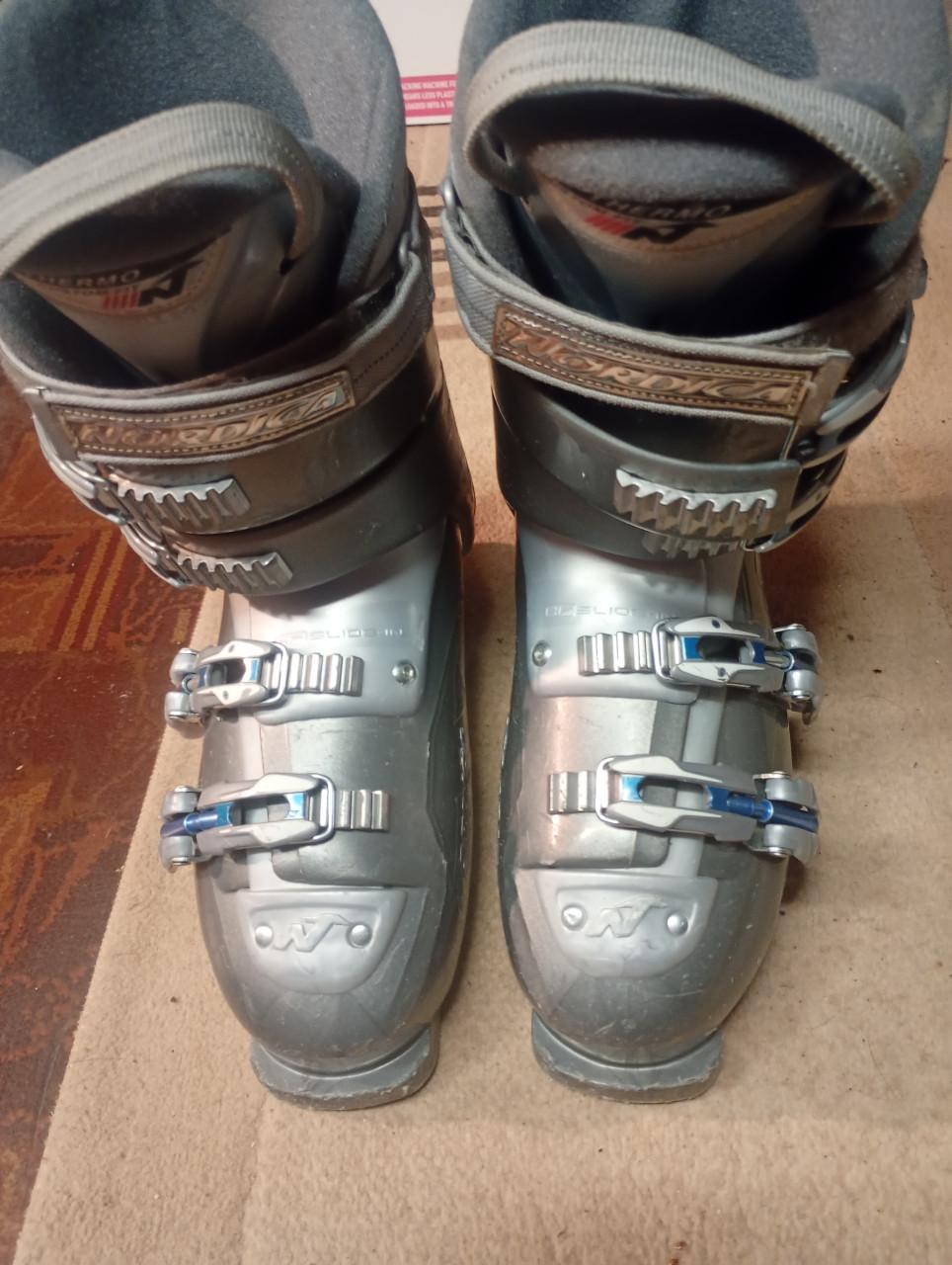 Skischoenen Nordica maat 40