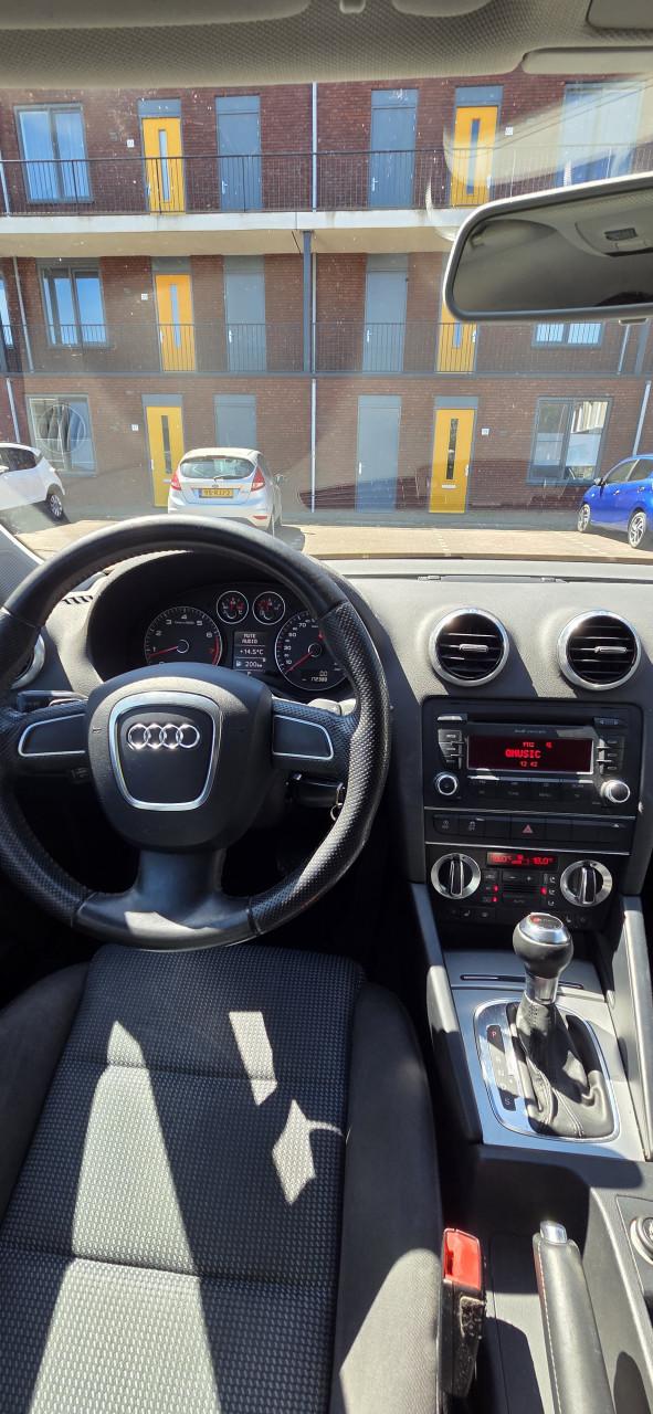 Audi A3 2010 1.4 TFSI Attraction Hatchback Blauw