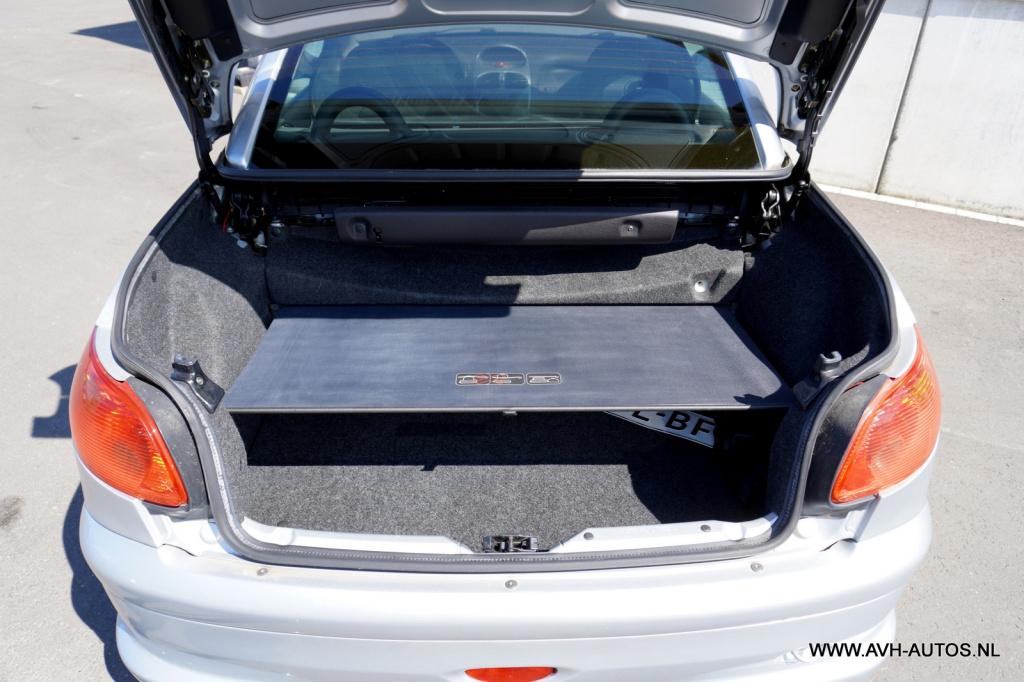 Peugeot 206 cc 1.6-16v quiksilver