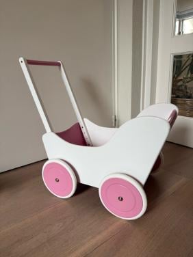 Bandits and Angels houten poppenwagen