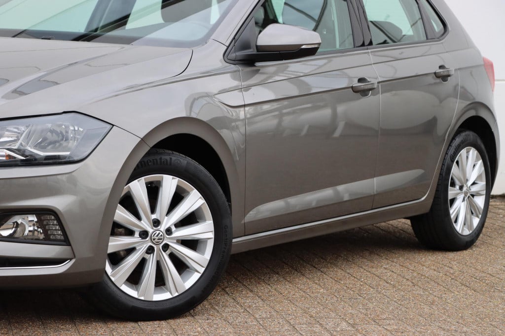 Volkswagen Polo 1.0 tsi highline