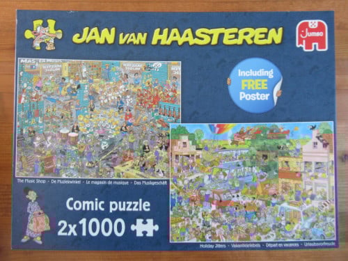 Doos met 2 volledige puzzels van Van Haasteren, zo goed als nieuw.