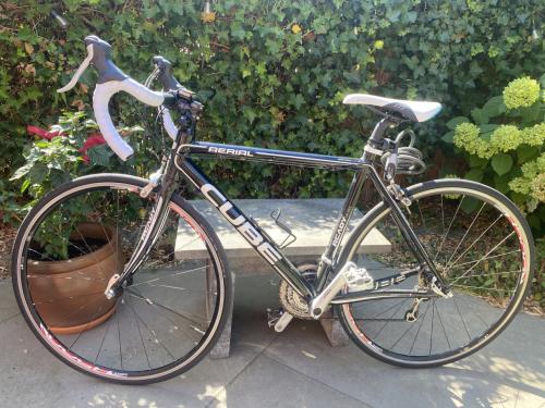 Mooie Cube Aerial racefiets. Framemaat 53 zo goed als nieuw