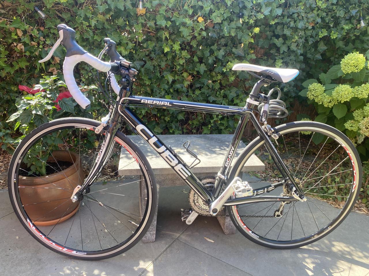 Mooie Cube Aerial racefiets. Framemaat 53 zo goed als nieuw