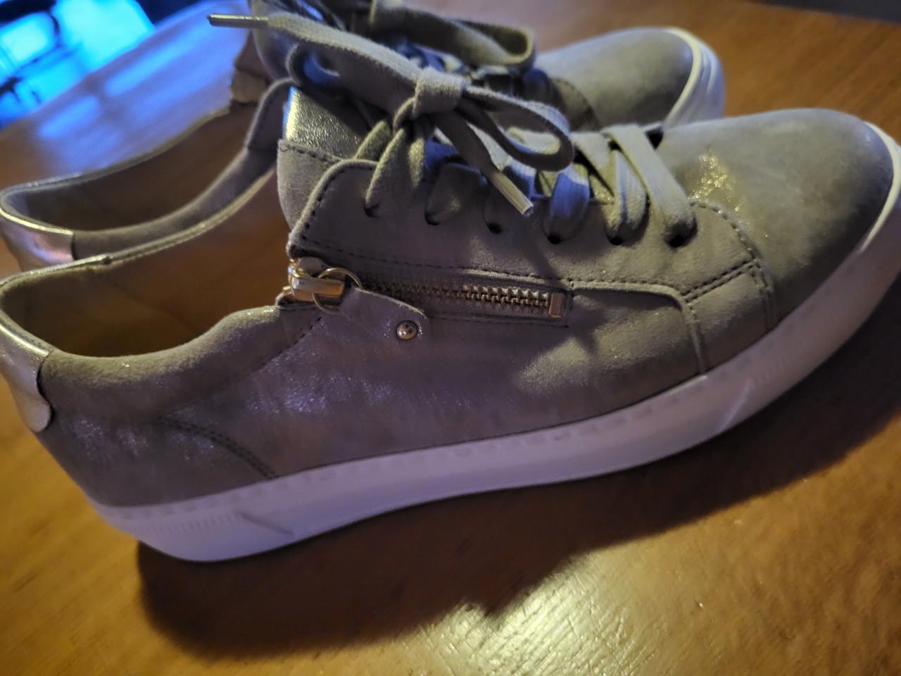 Diverse schoenen/sandalen