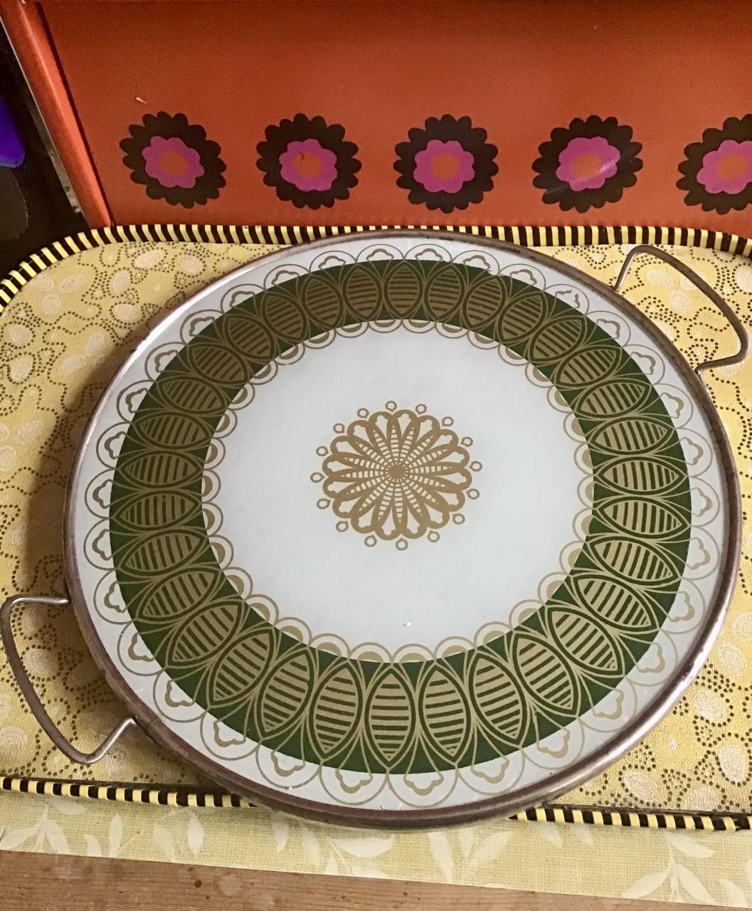 Vintage plateau brocant