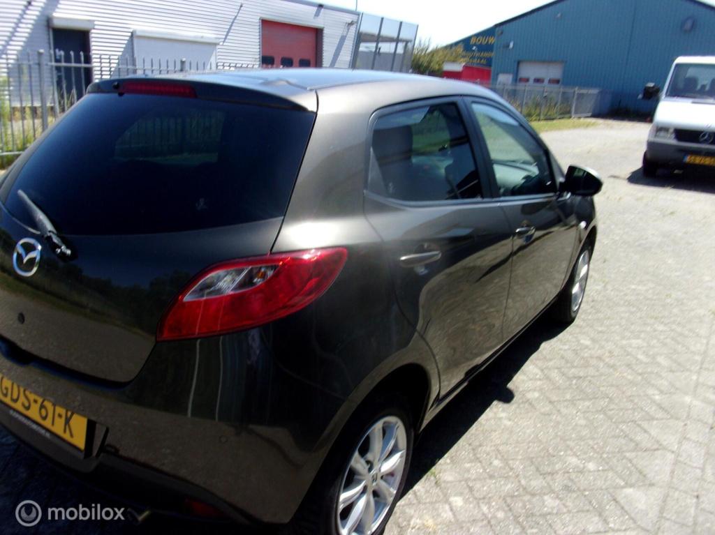 Mazda 2 1.3 silver edition