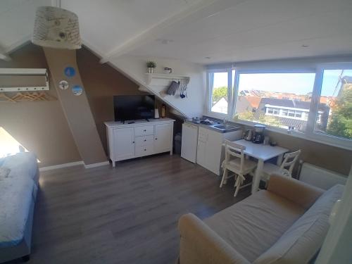 Nette studio te huur in Westkapelle, beschikbaar vanaf 1 / 10 / 2026. Rent.