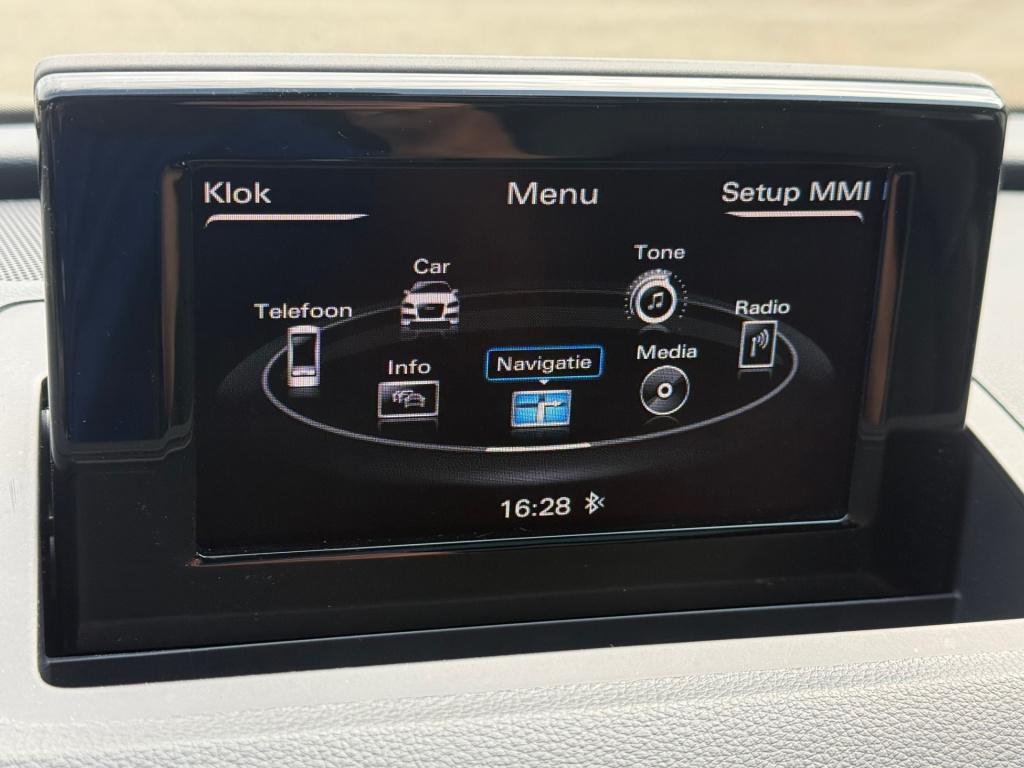 Audi Q3 1.4 tfsi cod s edition automaat