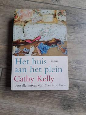 Roman Het huis aan het plein van Cathy Kelly