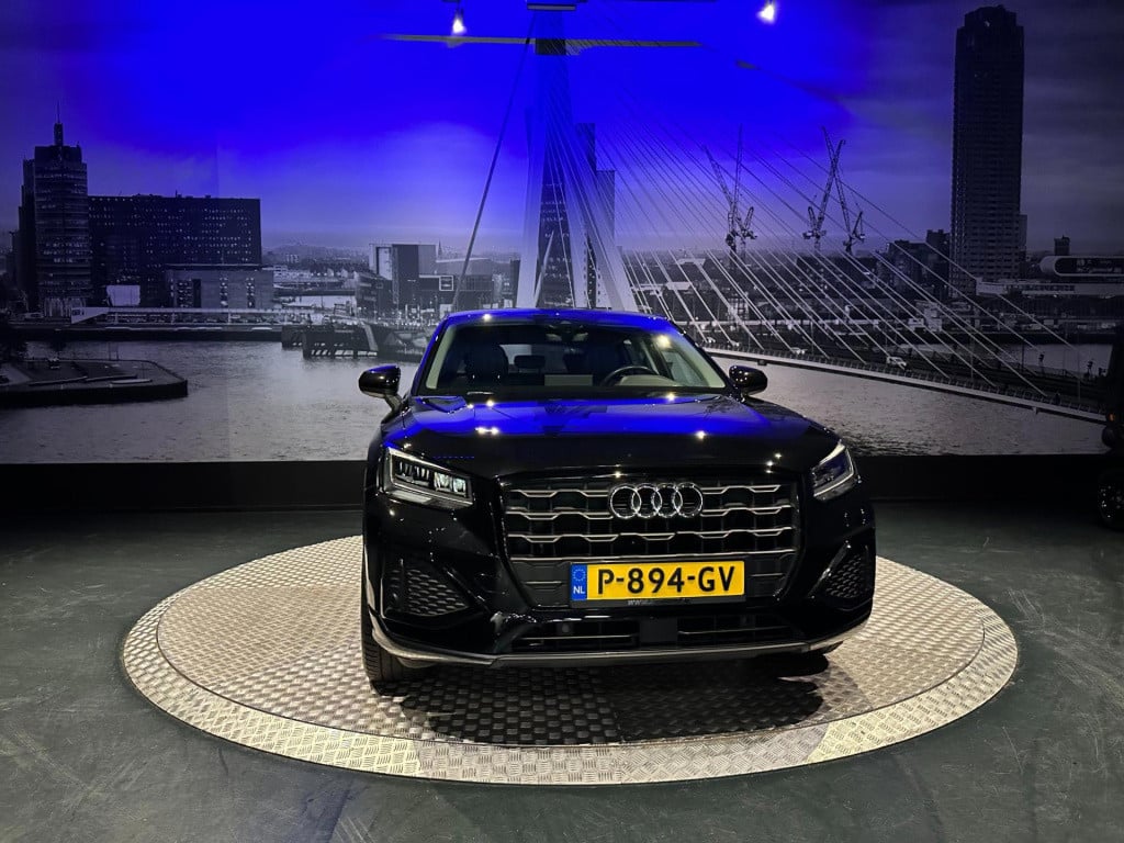 Audi Q2 35 tfsi business edition *navi*led*leer*trekhaak*
